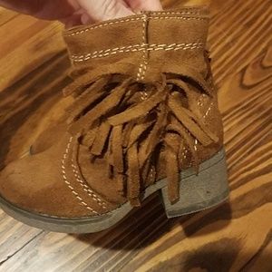 Toddler girl fringe boots